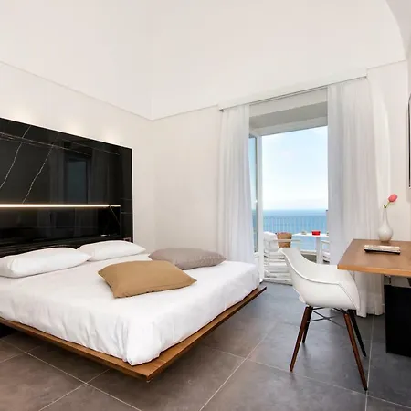 Orleans 4* Amalfi