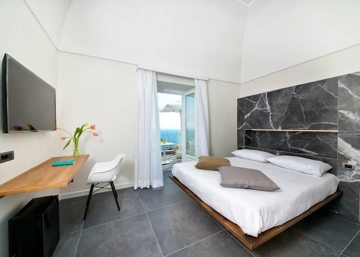 Orleans Gæstehus Amalfi