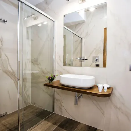 Orleans Gæstehus 4*